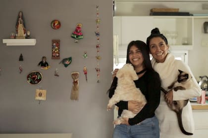 Ana Avellaneda (46) adoptó a Erica (18) dos años atrás