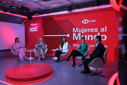 Ana Cristina Cretu (country manager de Helmerich & Payne), Rosario Risatti (emprendedora, Co Founder de FIRA Productos de cuero argentino) y Diana Ordoqui (directora en Exing), compartieron un panel en el que fueron entrevistadas por Arias junto a Andrés Nicastro, director de Banca Empresas de HSBC.