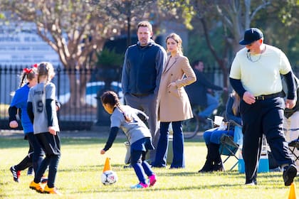 Ana de Armas junto a Ben Affleck, en el rodaje de Deep Water