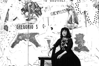 Ana de Pombo fue una famosa diseñadora, escritora, bailarina y empresaria, además de asistente personal de Coco Chanel