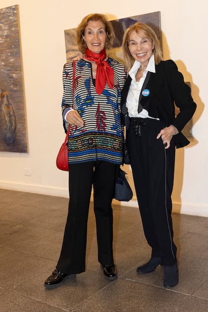 Ana Domínguez y Verónica García Mansilla.