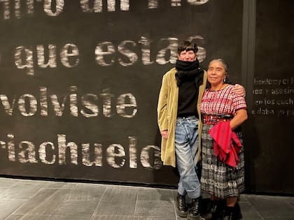 Ana Gallardo con María Us