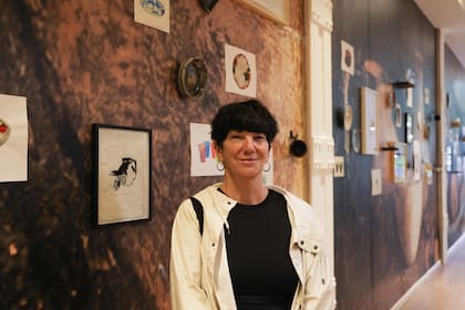 Ana Gallardo con su intervención en el café del Moderno