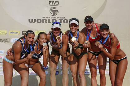 Ana Gallay y Georgina Klug en el podio