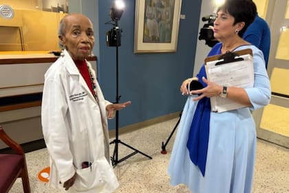 Ana Judith Román continúa dando clases en la Universidad de Puerto Rico