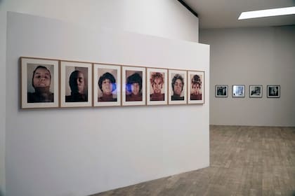 Ana Mendieta, sin título, Variaciones Cosméticas Faciales.