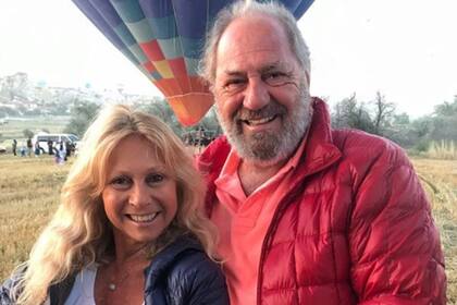 Ana Rosenfeld y Marcelo Frydlewski están juntos hace 36 años y son padres de dos hijas