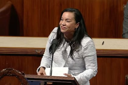 Analilia Mejia, representante demócrata por Nueva Jersey, impulsa la “Living Wage for All Act”