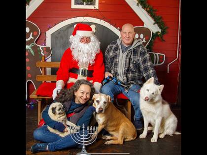 Anatoli lo es todo para su familia definitiva.