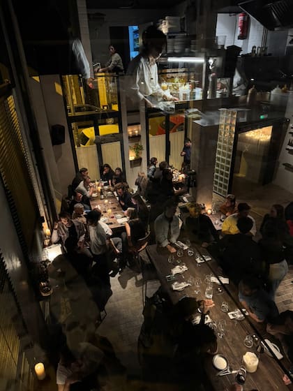 Ancho es un espacio gastronómico donde se come de la p*ta madre, según su lema