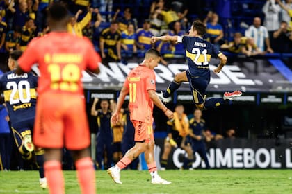 Ander Herrera convirtió su primer gol en la Copa Libertadores en la goleada ante Barcelona