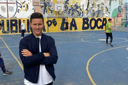 Ander Herrera paseó por La Boca y luego visitó La Bombonera