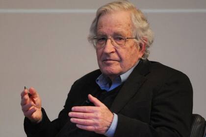 Noam Chomsky es considerado por muchos el intelectual más influyente del mundo