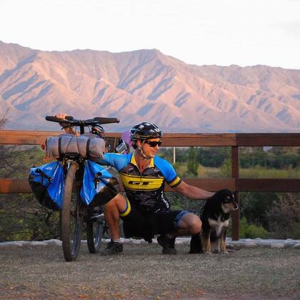 "Con Luna aprendí lo que es el amor incondicional", relata Facundo, de 33 años.