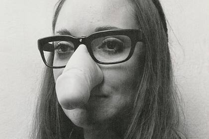 "El pene como instrumento de trabajo/ Para quitarle a Freud lo macho",1982, de Maris Bustamante. Fotografía adquirida en Waldengallery gracias a una donación del banco ICBC