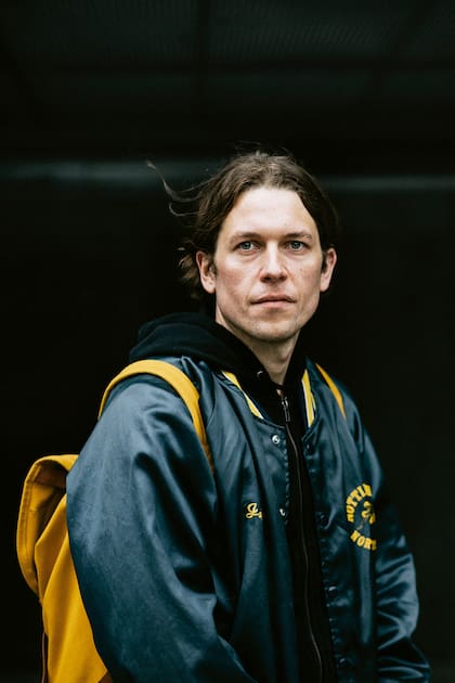 "En este contexto de pandemia es muy difícil hablar de planes", dice el sueco; otra obra suya será película, con dirección del argentino Andy Muschietti