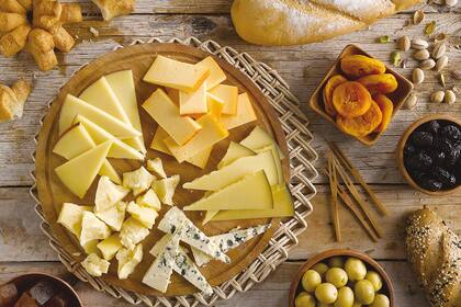 "En Europa tenemos clasificaciones, Denominación de Origen Protegido", aclara el cheeselier francés