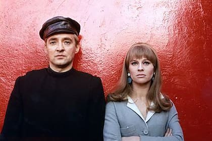 "Fahrenheit 451" Los portagonistas de la pelicula Oskar Werner y Julie Christie , en 1966