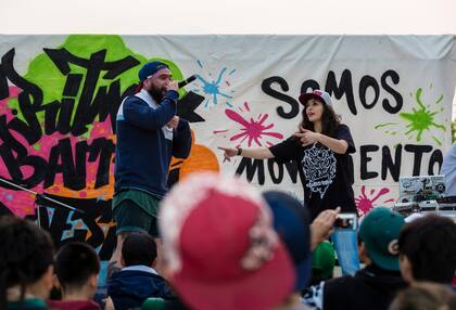 "La cultura del hip-hop te conecta con la autogestión", explicó a LA NACIÓN una joven especialista en breakdance, llamada Cielo Moreno