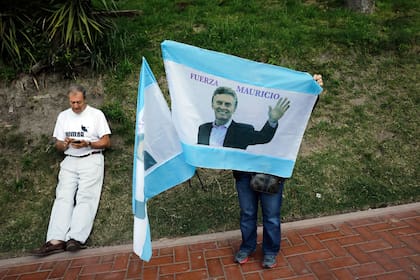 Banderas en apoyo a Mauricio Macri