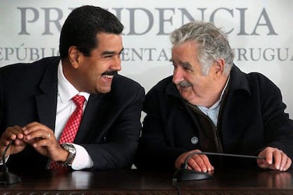 ARCHIVO.- Nicolás Maduro y José "Pepe" Mujica