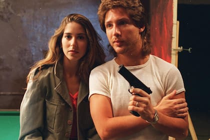 En 1995, Adrián Suar, quien venía de ser un de las caras nuevas de La banda de Golden Rocket, protagonizó junto con Laura Novoa Poliladron, la primera tira de Polka; años mas tarde lo contrató Rottemberg para hacer actuar junto con Florencia Peña y  Andrea Pietra, todas figuras que pasaron a encabezar títulos de la escena comercial