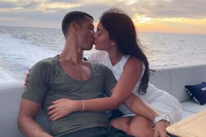 Cristiano y Georgina suelen aprovechar su lujoso yate. Crédito: Instagram