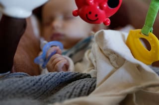 Ser madre y lidiar con el desgastante universo de los comentaristas callejeros