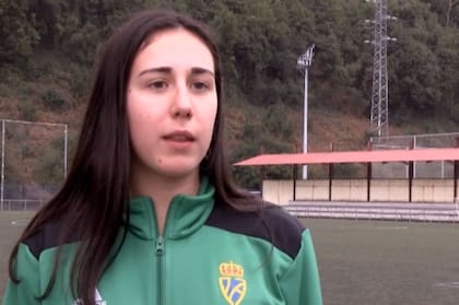 "No sé por qué la gente se pone así delante de los niños", dijo la referí, Ana López