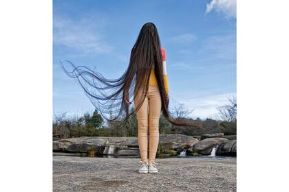 "Si el viento mueve el pelo, parece más corto. Es mi gran enemigo", dice Irina