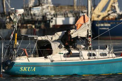 "Temí no ver nunca más a mi familia", dijo el navegante que llegó de Portugal para reencontrarse con sus padres