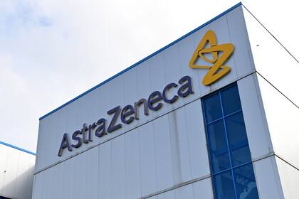 "Todavía podríamos tener una vacuna para fin de este año o principios del próximo", dijo el director ejecutivo del grupo AstraZeneca, Pascal Soriot