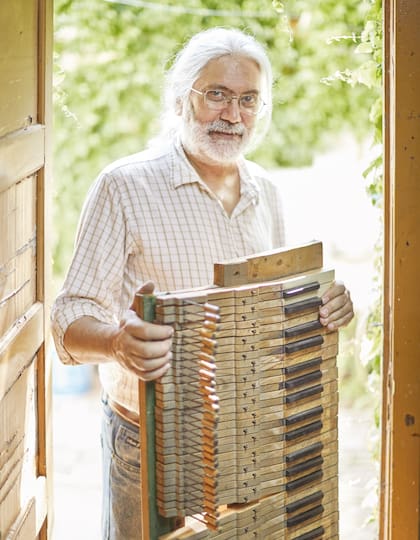 "Un groso", "el que más sabe", coinciden los pianistas sobre Rovira, de 61 años