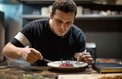 André Patsías, joven chef del restaurante Statera, abierto hace un año en Miraflores.