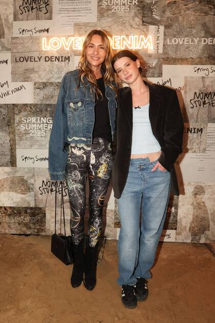 Andrea Bursten y su hija sca Ribero.
