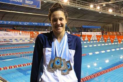 Andrea con sus siete medallas en el Sudamericano