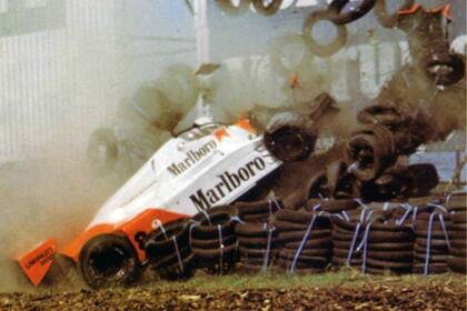 Andrea De Cesaris, protagonista de un despiste en el trazado de Zandvoort