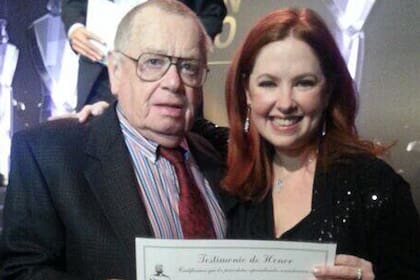 Andrea del Boca junto a su padre, el recordado director de televisión Nicolás del Boca, en 2014