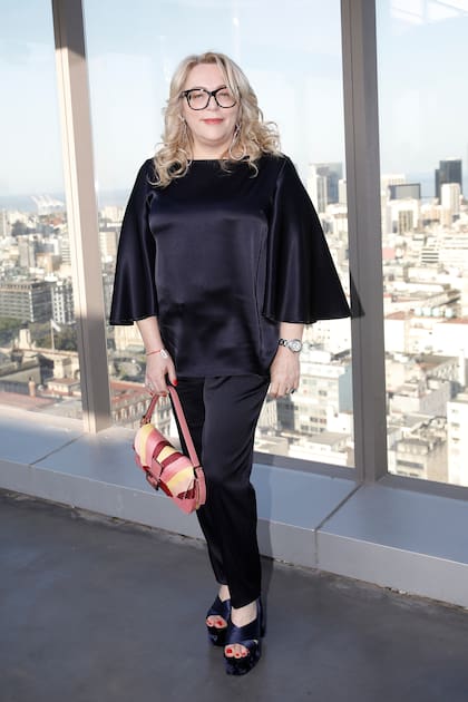 Andrea Marisa Arditi Schwartz, vicepresidente, con un look Miu Miu y cartera Fendi.

