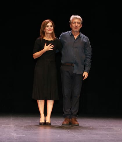 Andrea Pietra y Ricardo Darín, cómplices sobre el escenario del Teatro Coliseo