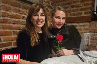 Todas las fotos de su cumpleaños número 64: dos celebraciones, sus amigas famosas y un regalo muy especial