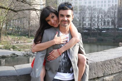 Andrea Rincón y Ale Sergi, una pareja caliente