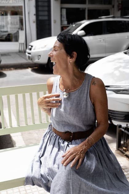 Andrea Schneier propone joyas con tintes de escultura.