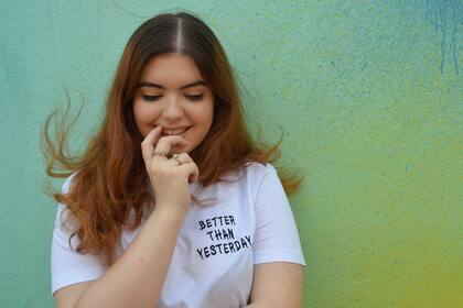 La booktuber y escritora española tiene 23 años y vendrá a la próxima Feria del Libro de Buenos Aires