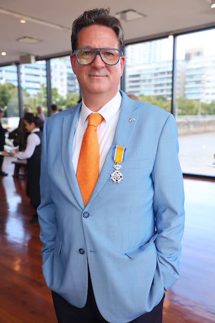 Andrés Das, director de la Cámara de Comercio Argentino Holandesa, recibió una condecoración por su trabajo