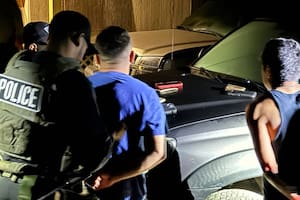 Es guatemalteco, chocó con su auto en Palm Beach y lo detuvo el ICE: sus dos hijas son marines