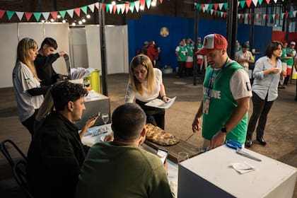 Andrés González abrió su local en 2021 con su socio Marcos Parra y gracias a un estudio constante su producto se convirtió en el mejor del subcontinente