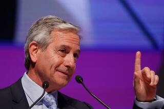 Lanzan un plan de retiros voluntarios para reducir el Estado