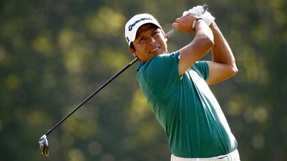 Andrés Romero, con un arranque parejo en Akron