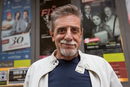 Andrés Vicente regresó a Buenos Aires para estrenar su obra 30 aniversario, en El Tinglado